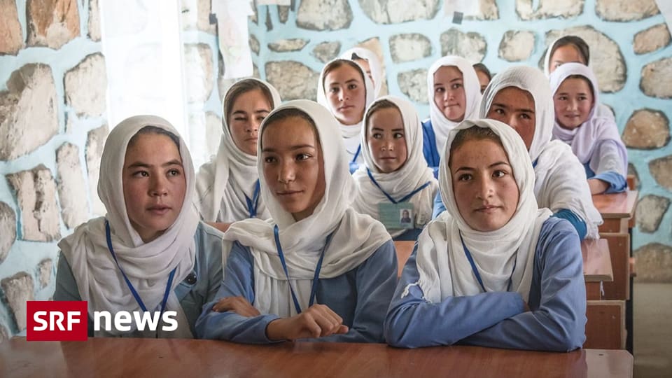 Mädchen in Afghanistan - So hat sich das Schulsystem unter den Taliban verändert