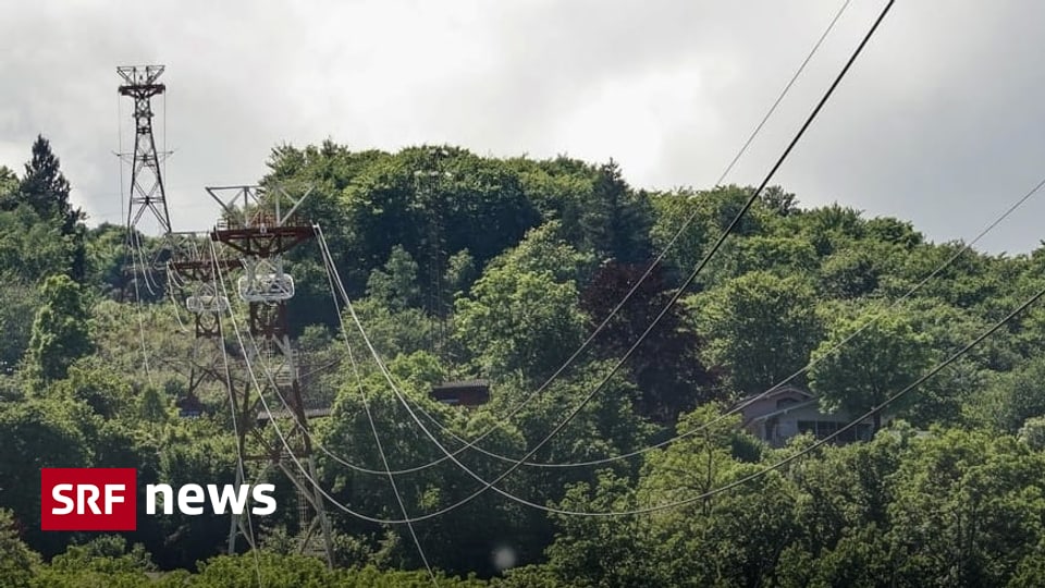 Beim absturz einer seilbahn am lago maggiore in italien sind am sonntag (23. 1zejkxgi8tbdum