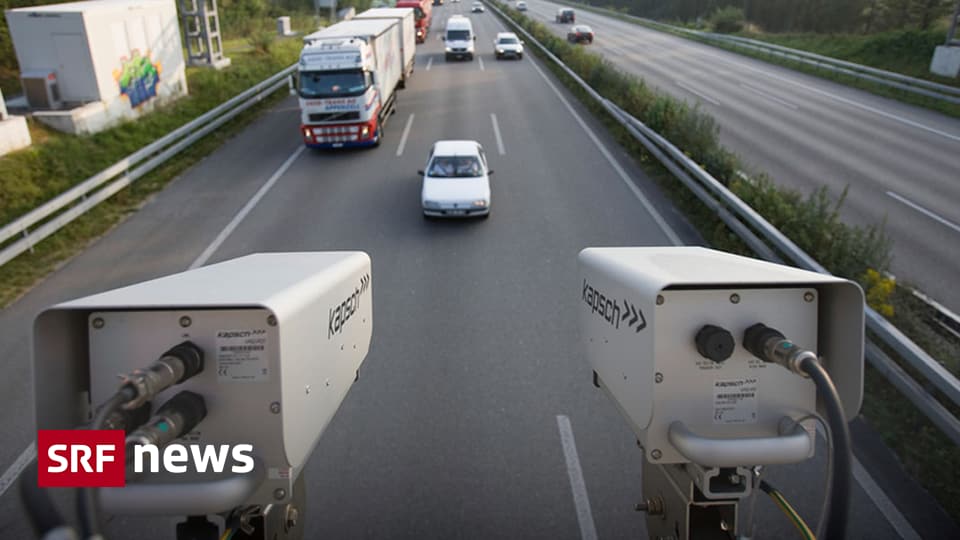 Klebe Etikette Bleibt Vorerst Digitale Autobahnvignette