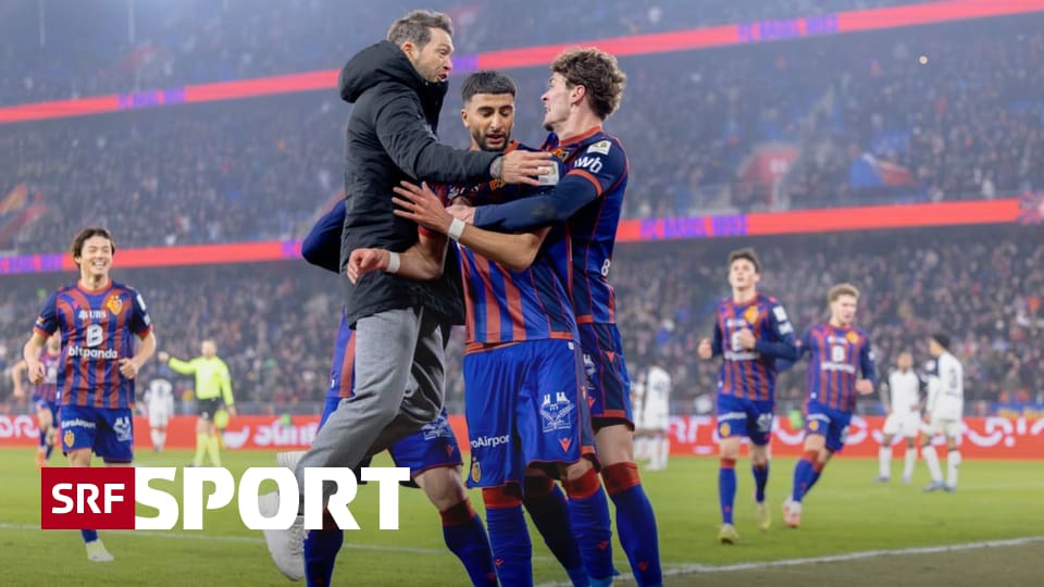 2-1-Heimsieg-ber-den-FCZ-Sp-te-Wende-im-Klassiker-Salah-und-Shaqiri-erl-sen-Lichtsteiner