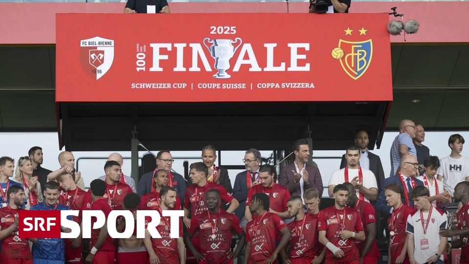 Am-Ende-feiern-beide-FCB-s