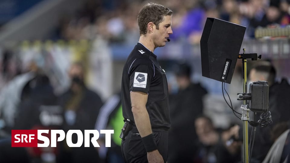 Premier League Referees – Video Assistant Referee: A Career Killer Or A Needy Savior?  – Sports