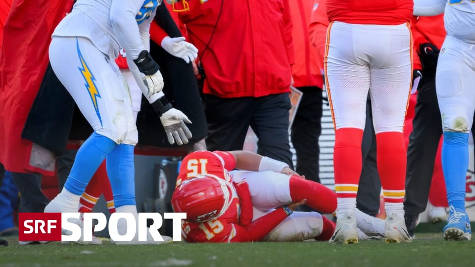 american-football-nfl-chiefs-verpassen-playoffs-mahomes-mit-kreuzbandriss