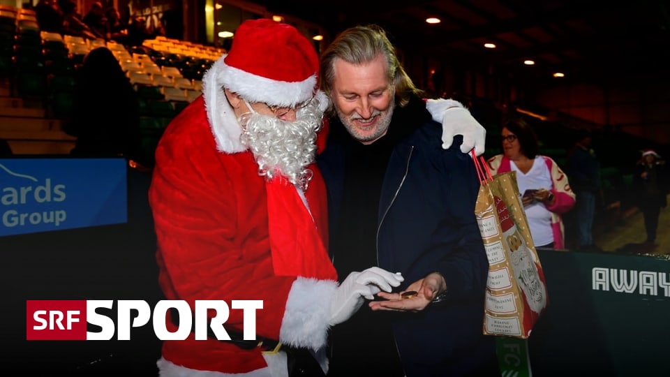 Fussball-Bilder-vom-Wochenende-H-ssliche-Pullis-Kinderzeichnungen-und-der-Grinch