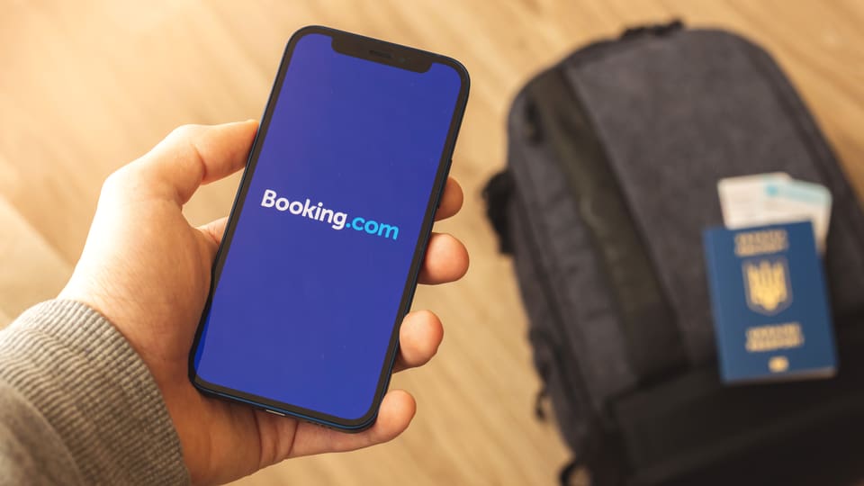 Betrüger wollen an Kreditkartendaten von BookingKunden Audio & Podcasts SRF